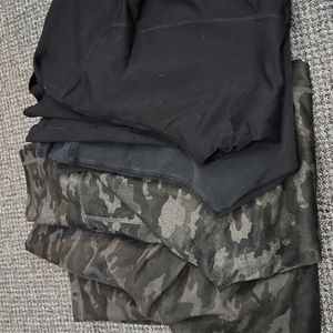 4 Capri work out pants